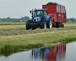 tractor, harvest, farm-6309106.jpg